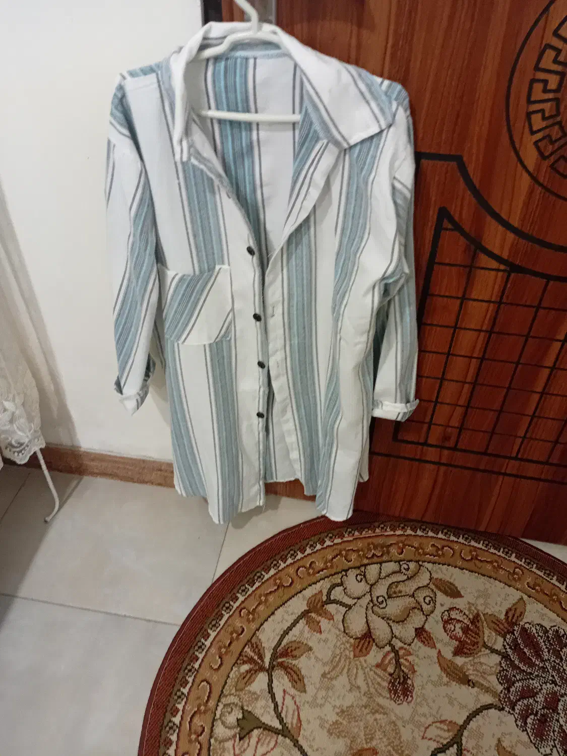 لباس در حد نو سالم تمیز قیمت از ۱۰۰ تا ۵۰۰|لباس|رشت, استقامت ۲|دیوار