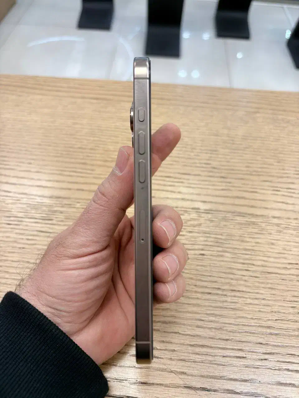 آیفون ۱۶ پرومکس|موبایل|اصفهان, مفتح|دیوار