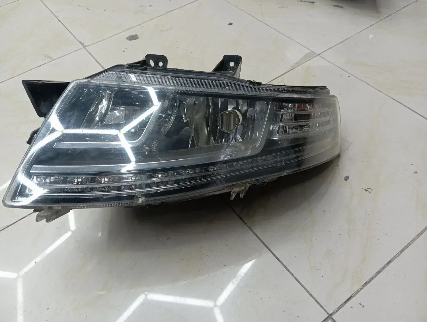 چراغ خودرو|قطعات یدکی و لوازم جانبی|قدس, شهرقدس|دیوار