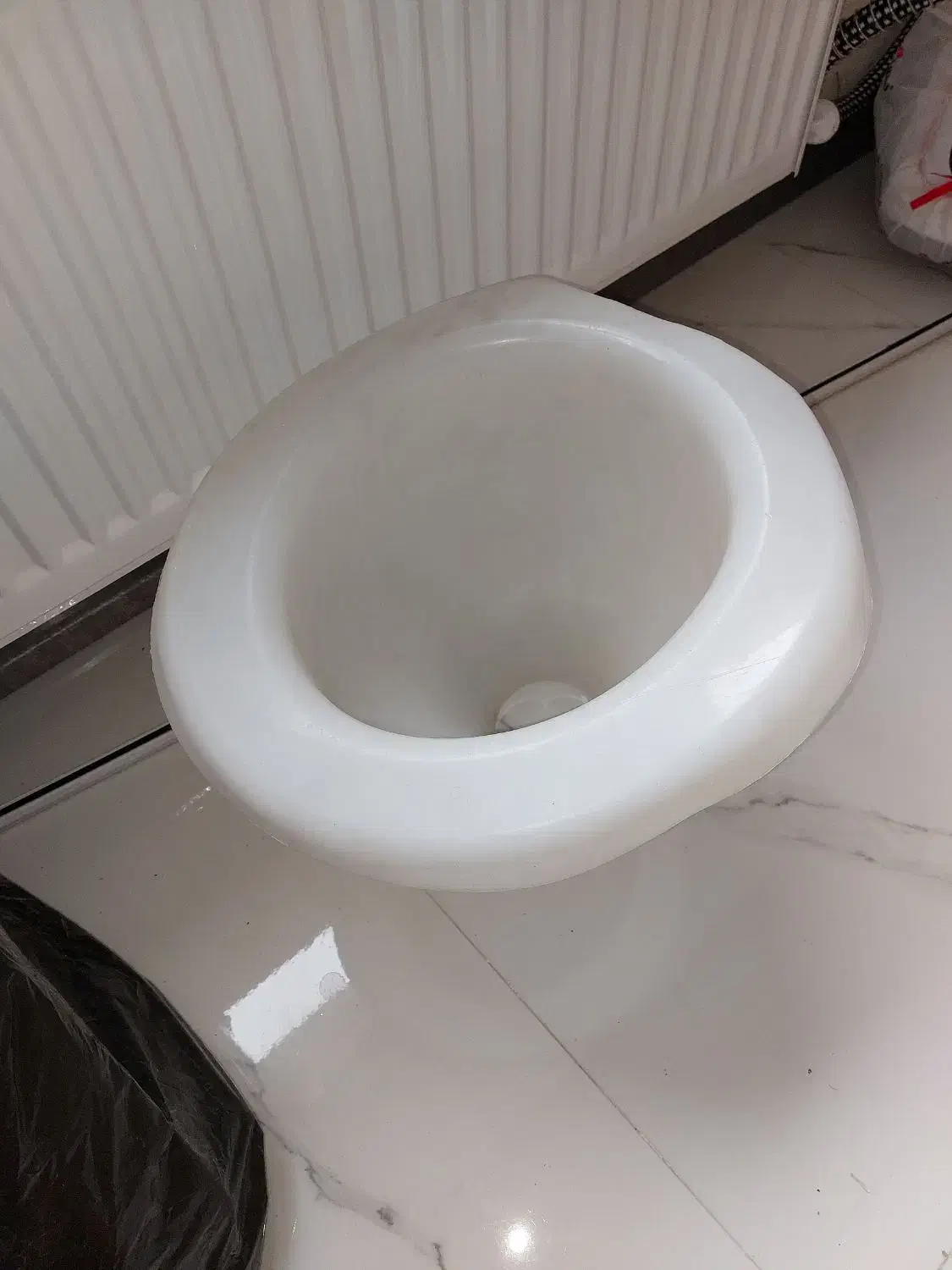 توالت فرنگی تاشو|لوازم سرویس بهداشتی|همدان, |دیوار