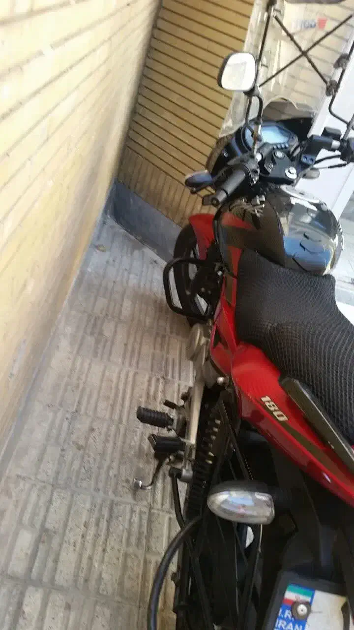 پالس ۱۸۰ یوجی فور|موتورسیکلت|تهران, زهتابی|دیوار