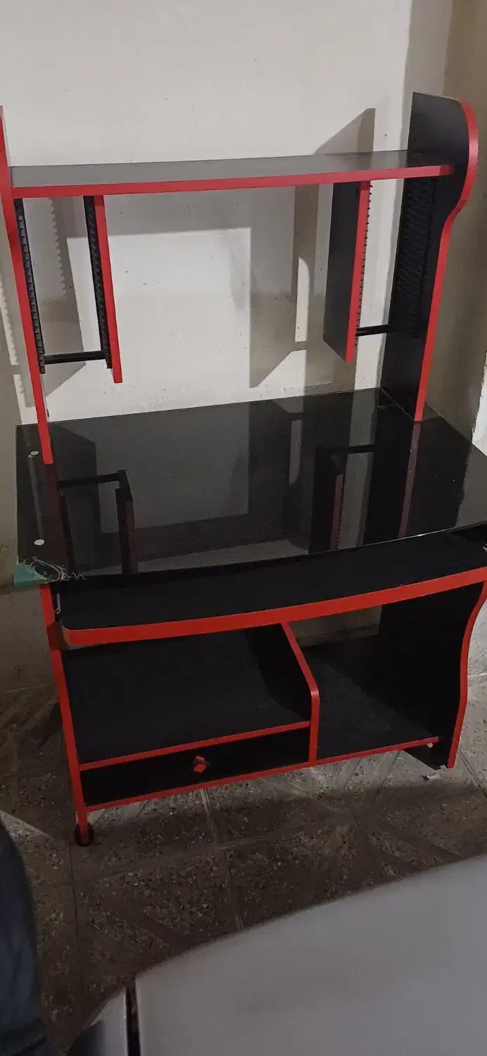 میز کامپیوتر|میز تحریر و کامپیوتر|اسلام‌شهر, مظفریه|دیوار