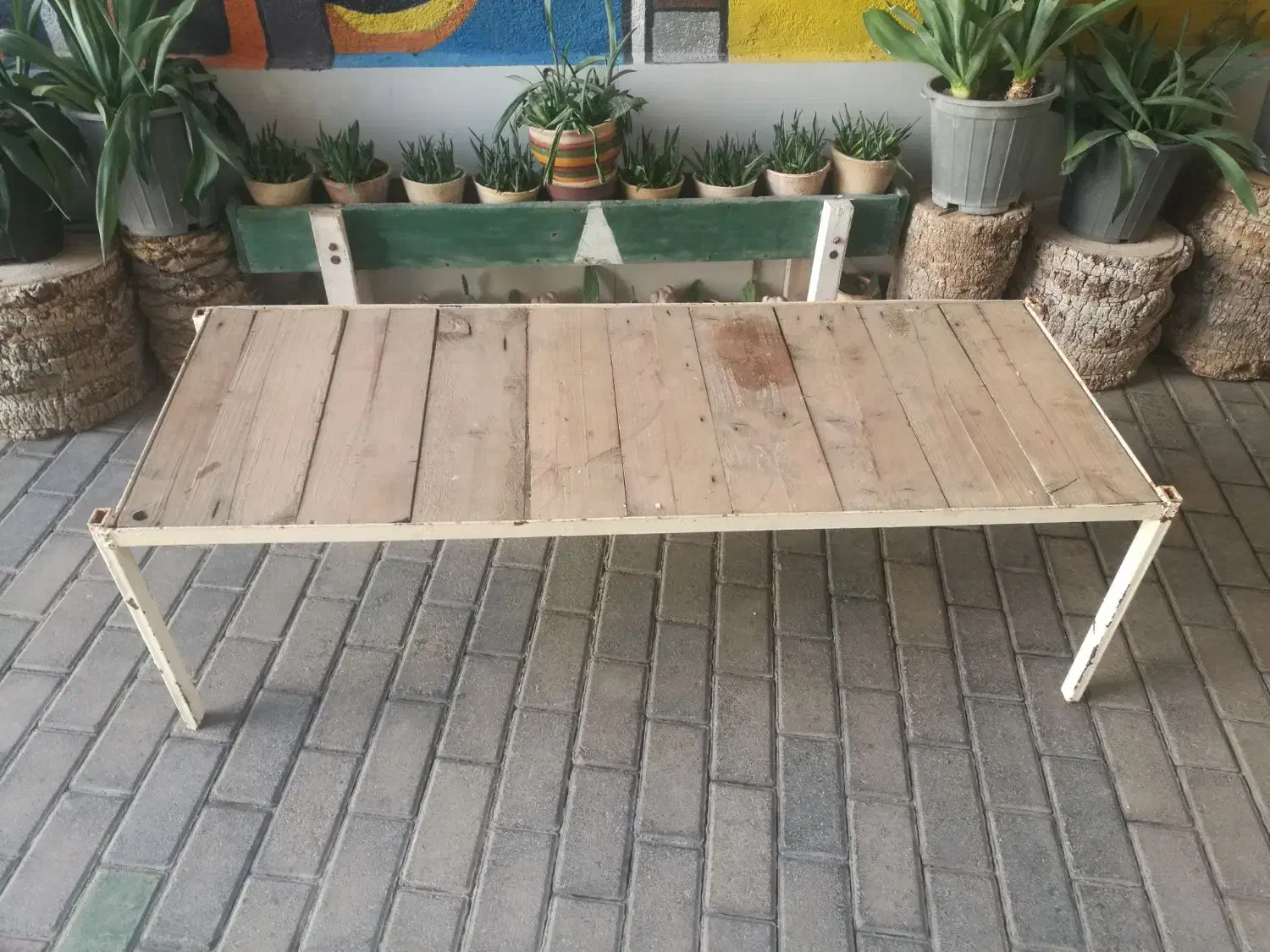 نیمکت فلزی با کفی چوبی|صندلی و نیمکت|بوشهر, |دیوار