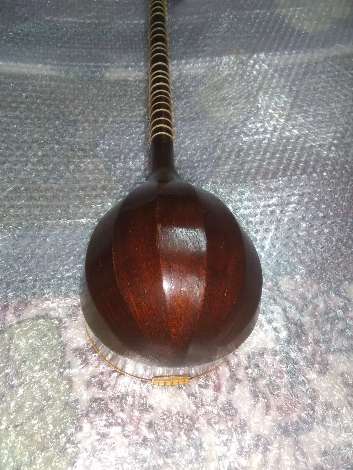 سه تار بابک|سازهای سنتی|خمینی‌شهر, |دیوار