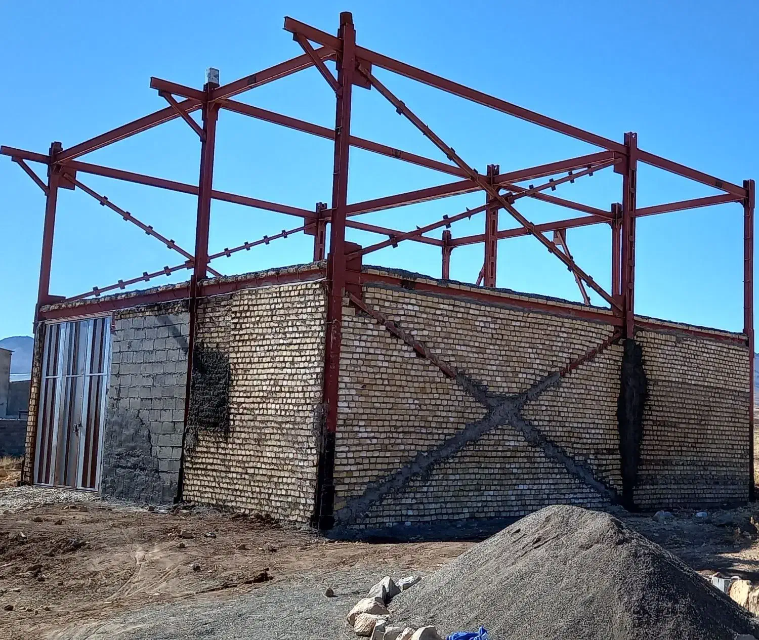 کارهای ساختمانی انجام میدم|خدمات پیشه و مهارت|نورآباد, |دیوار