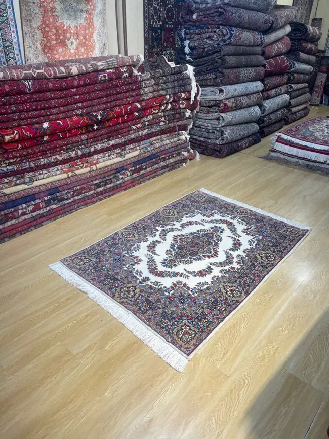 قالیچه کرمان کرم کف ساده|فرش|تهران, سلسبیل شمالی|دیوار