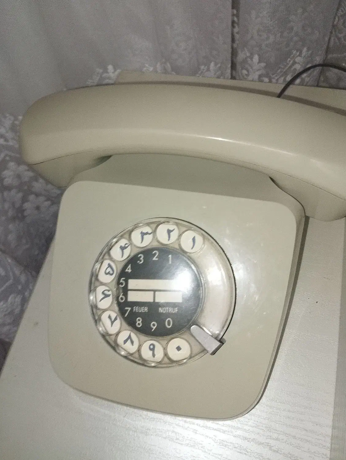 تلفن  کارکرده تمیز|تلفن رومیزی|تبریز, |دیوار