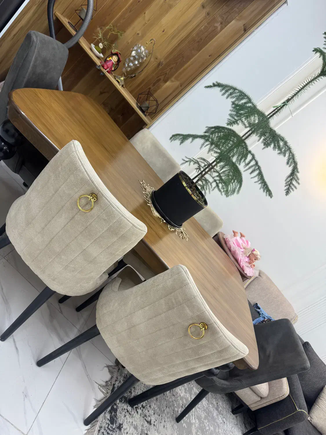 میز غذاخوری|میز و صندلی غذاخوری|اندیشه, اندیشه فاز ۱|دیوار