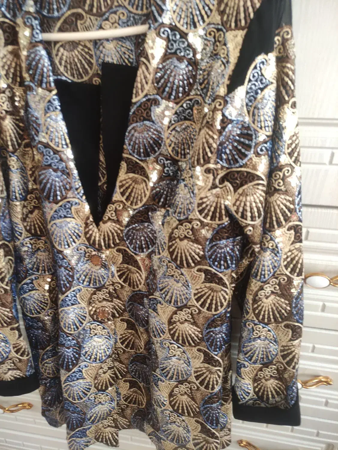 کت مجلسی|لباس|تهران, بهداشت|دیوار