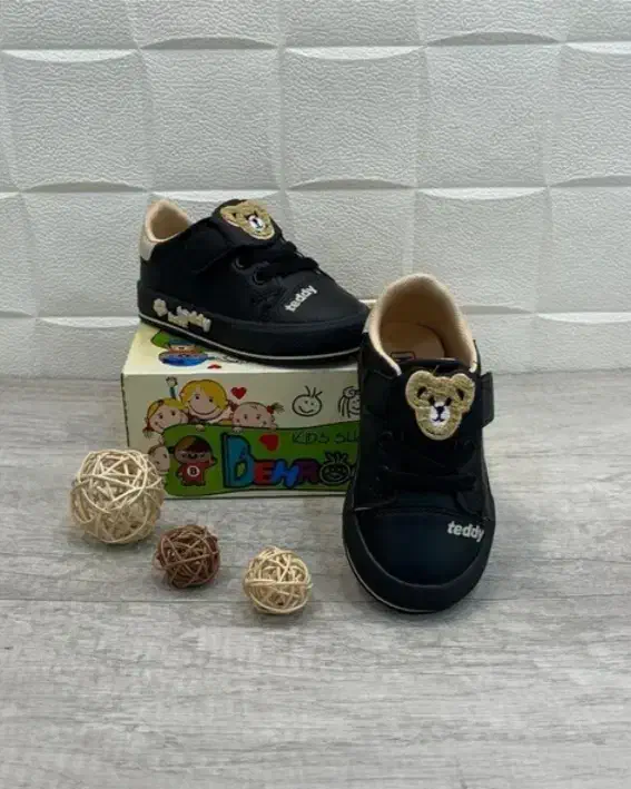 کتونی اسپرت خرسی|کفش و لباس بچه|فرمهین, |دیوار