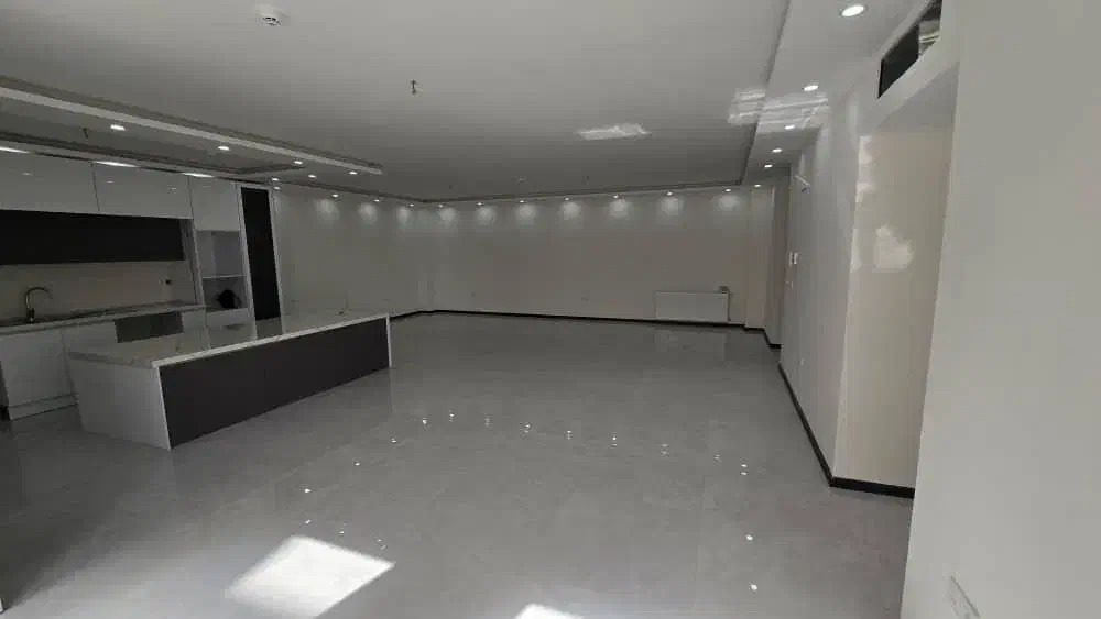 فروش 100متری /کلید نخورده/کوچه الکه|فروش آپارتمان|اراک, |دیوار