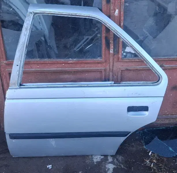 درب عقب سمت چپ 405|قطعات یدکی و لوازم جانبی|مشگین شهر, |دیوار