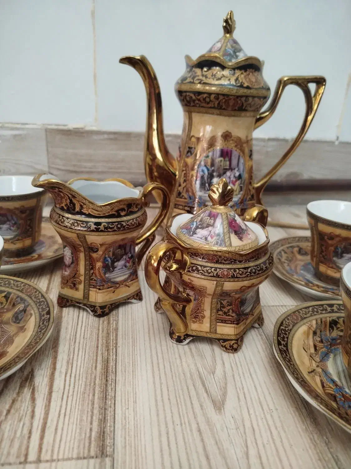 صبحونه خوری|ظروف سرو و پذیرایی|خسروشاه, |دیوار