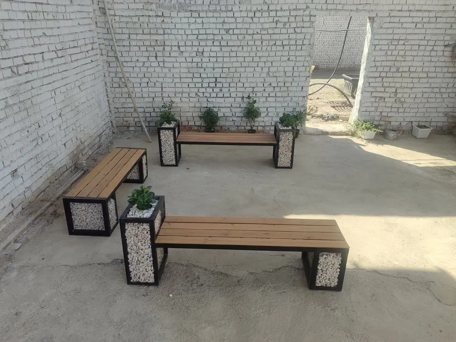 انواع نیمکت ساده،گلدان دار،گابیون دار|صندلی و نیمکت|اصفهان, قهجاورستان|دیوار