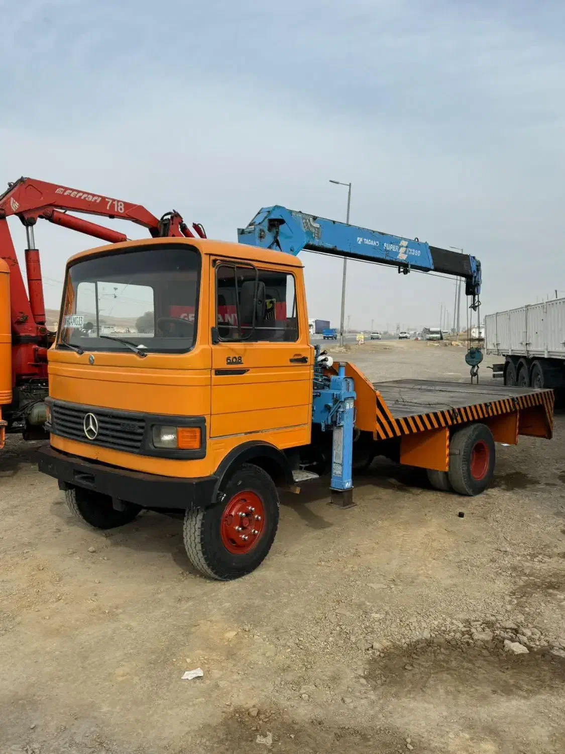 جرثقیل خاور۷۷لایه کاغذی|خودرو سنگین|ارومیه, |دیوار