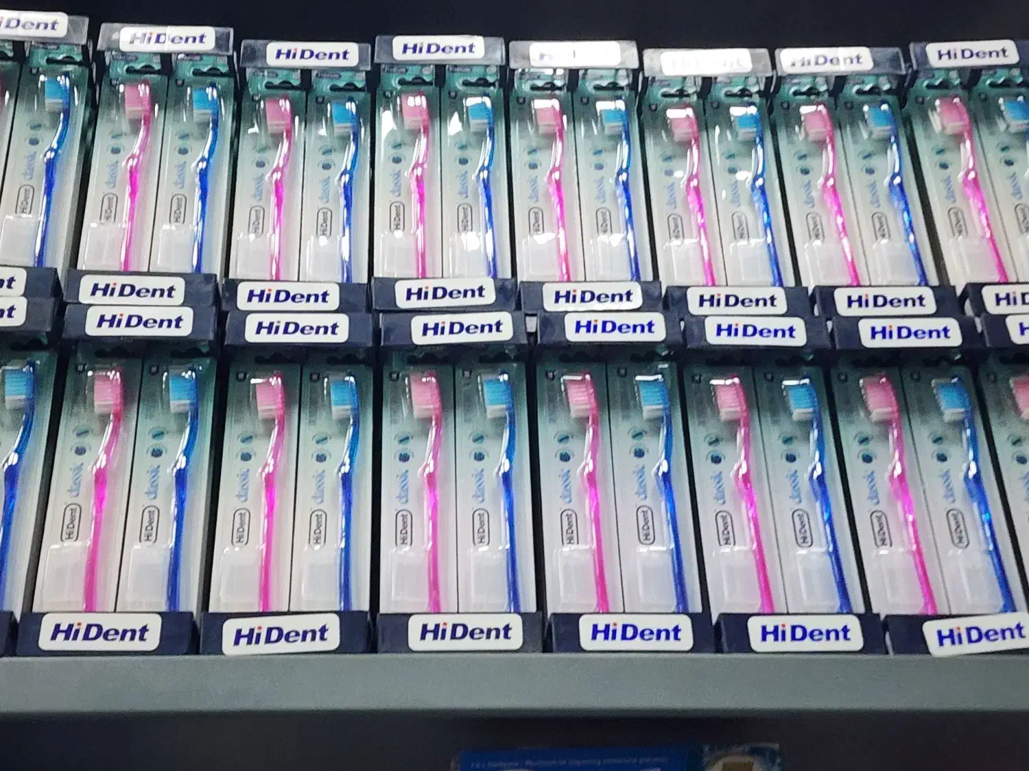 مسواک بزرگسال تورنتو ۸۵۰۰تومان عمده|عمدهفروشی|آفتاب, |دیوار