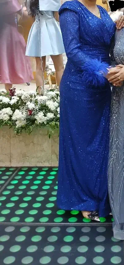 لباس مجلسی|لباس|قرچک, زیبا شهر|دیوار