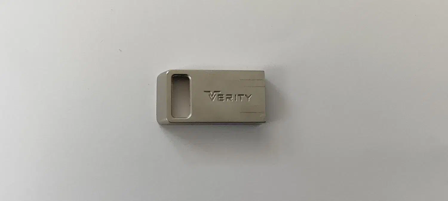 فلش مموری ۳۲ گیگ|قطعات و لوازم جانبی رایانه|یزد, |دیوار