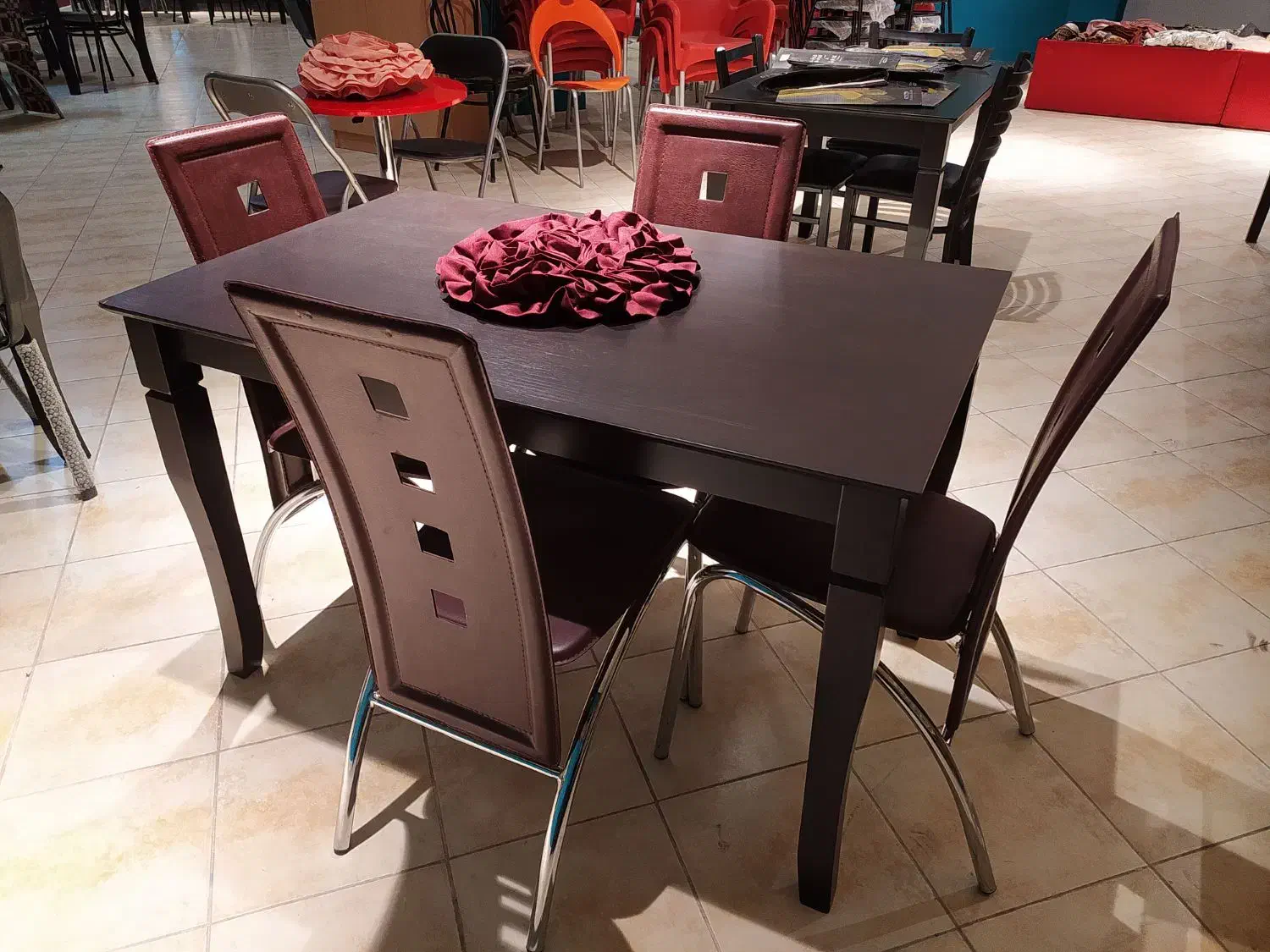 فروش نهارخوری 4 نفره 2500 وست میز جلو مبل مالزی|میز و صندلی غذاخوری|کیش, |دیوار