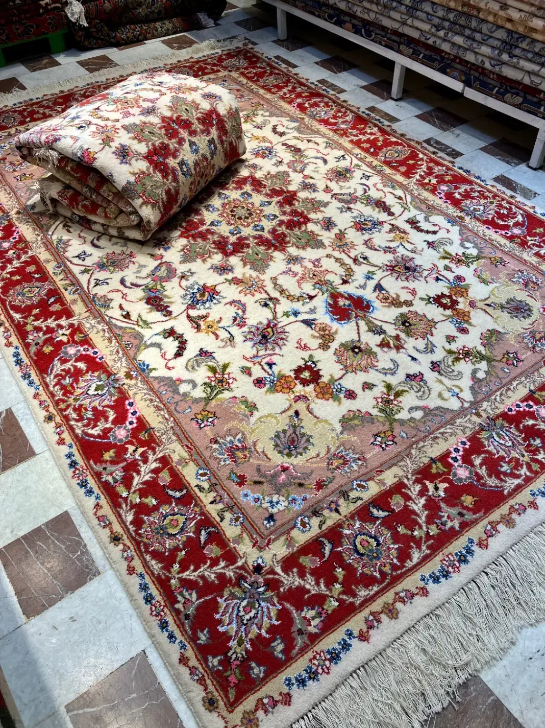 فرش دستباف جفت ۶متری کرم کاشمر نو آکبند دستبافت|فرش|تهران, مولوی|دیوار