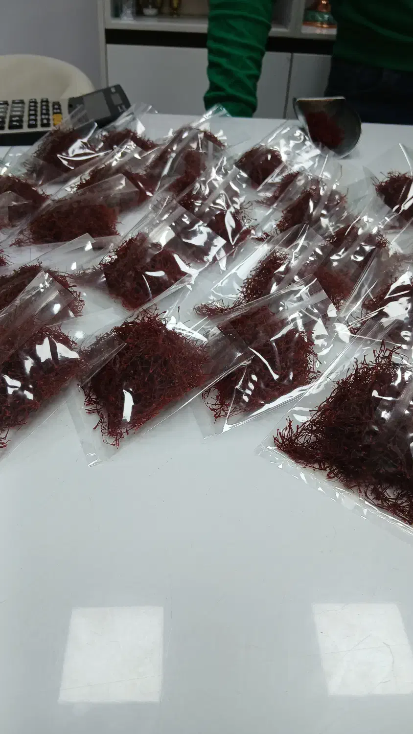 زعفران اعلا ۱ مثقالی طلای پاییز|خوردنی و آشامیدنی|نطنز, |دیوار