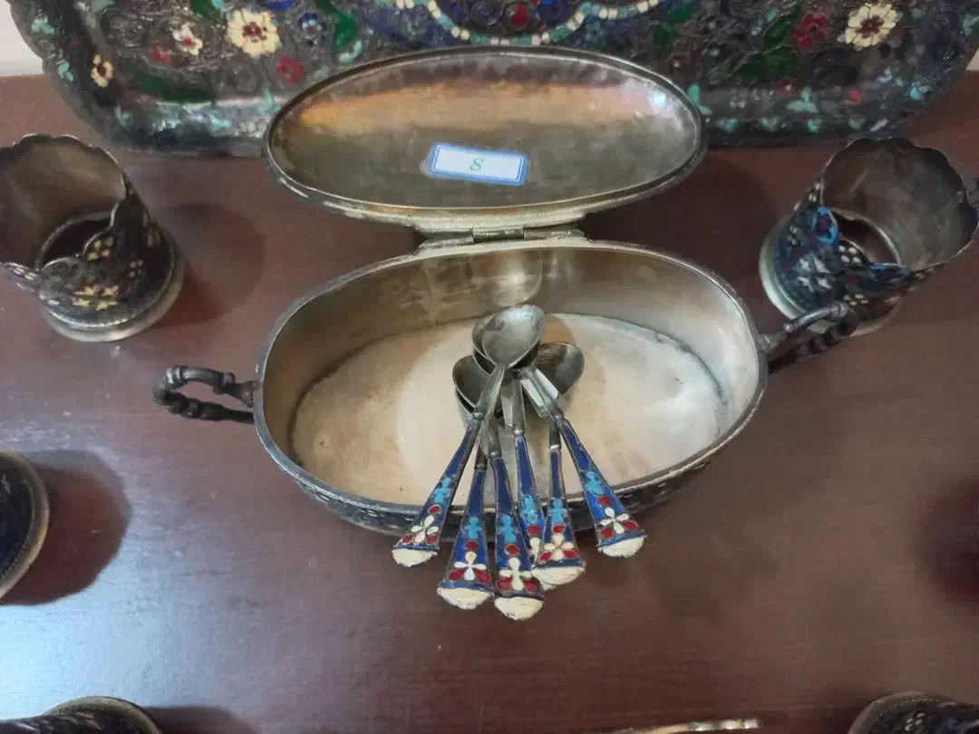 سینی مینا کاری. نقره.  قاجاری|کلکسیون اشیاء عتیقه|تهران, زعفرانیه|دیوار