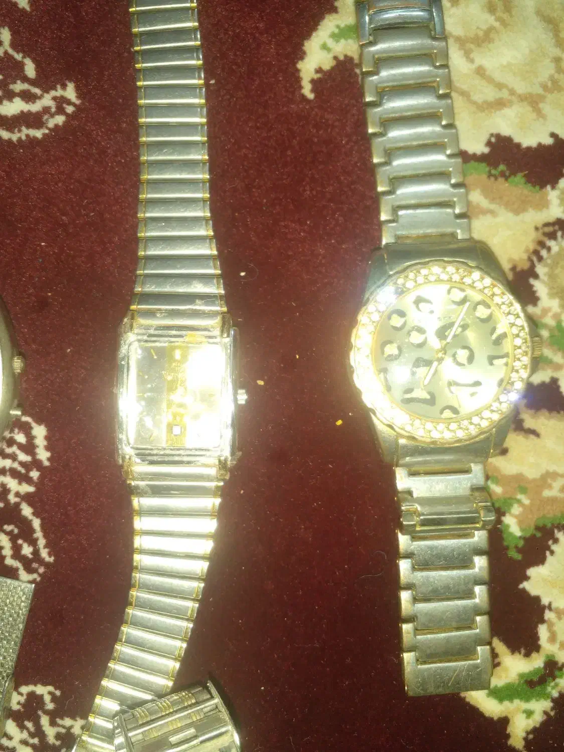 انگشتر ساعت وسنگ قیمتی|کلکسیون اشیاء عتیقه|برخوار, |دیوار