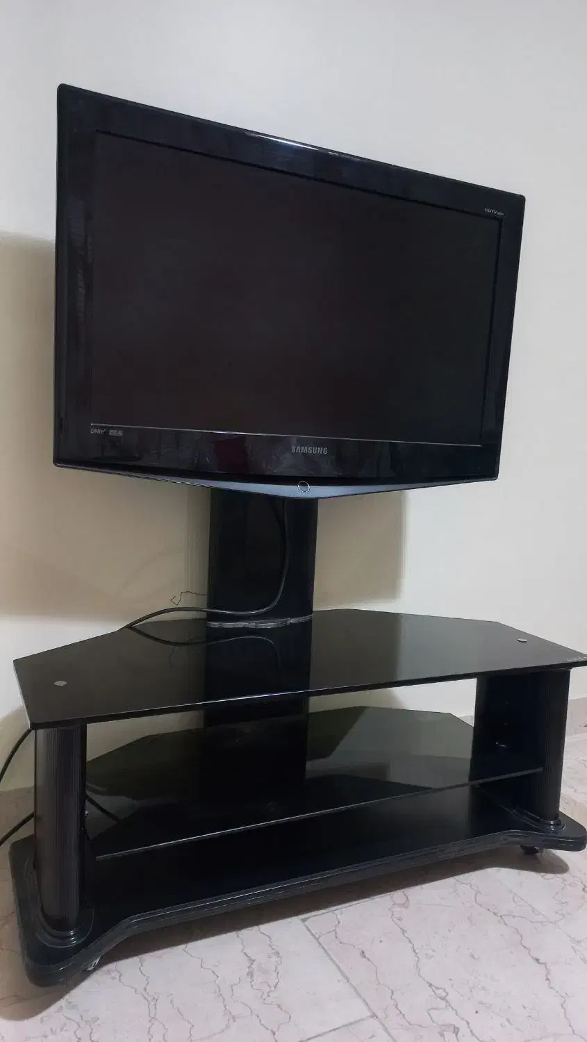 تلویزیون ۳۲ سامسونگ اصلی|تلویزیون و پروژکتور|تهران, ایران|دیوار