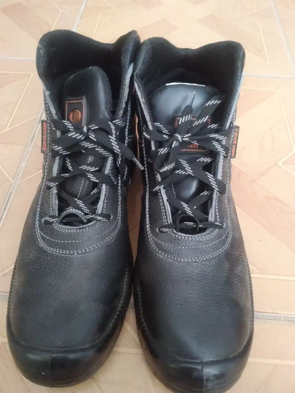 کفش ایمنی اکبند|کیف، کفش، کمربند|اهر, |دیوار