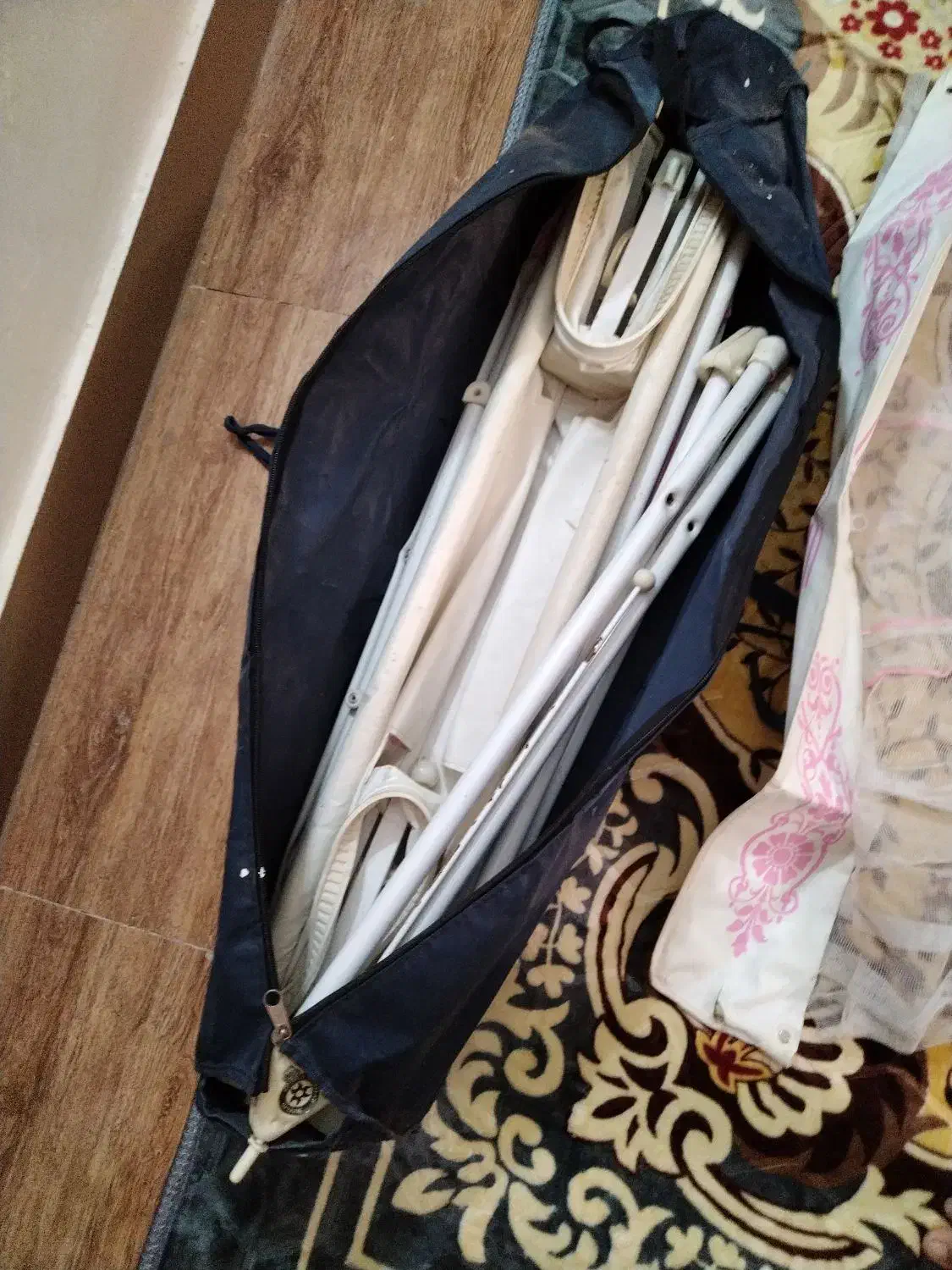 گهواره بچه میلاد|تخت و صندلی بچه|اهواز, شهرک دانشگاه|دیوار