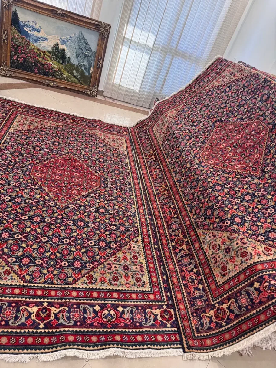 جفت ۶ متری دستبافت ماهی زمینه سرمهای گوشتدار|فرش|تهران, یوسفآباد|دیوار