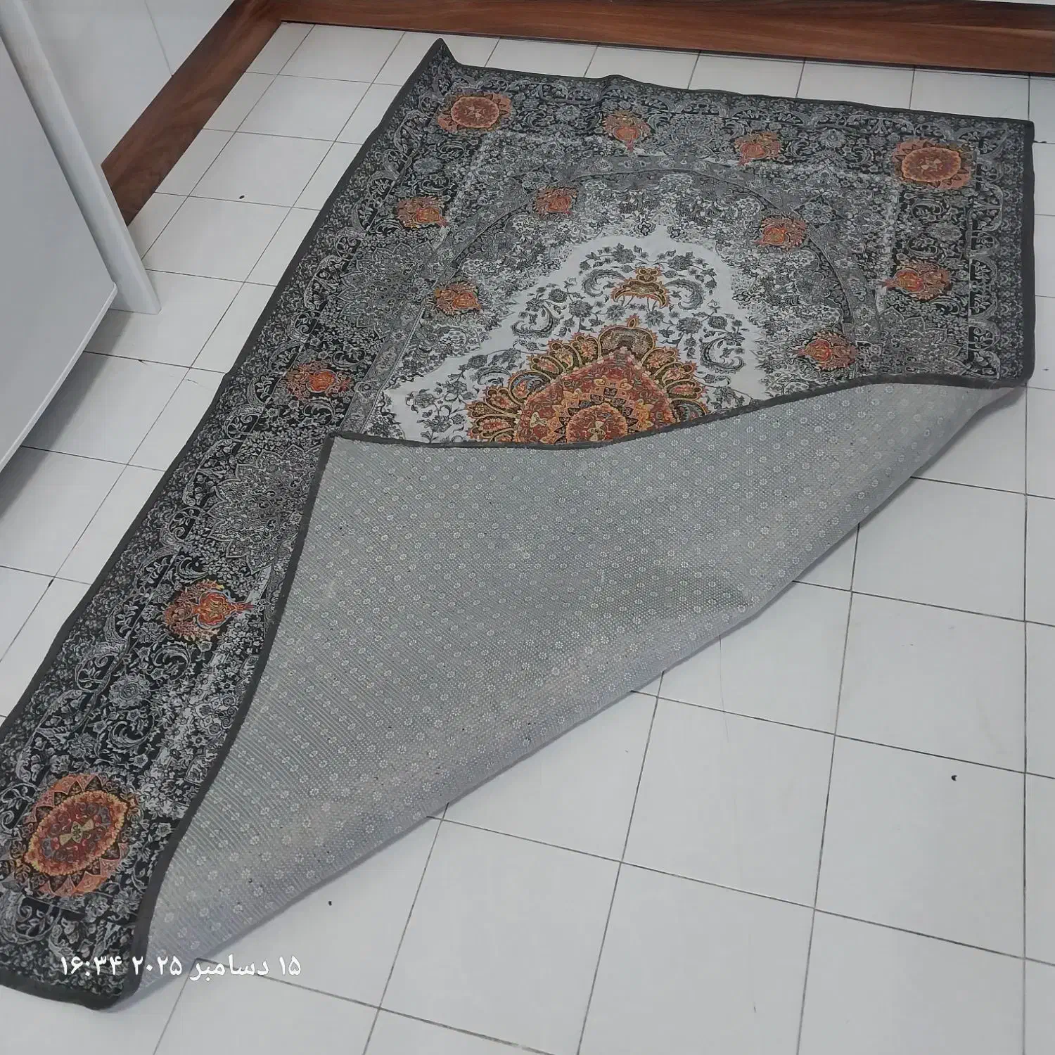 گلیم نونو ترمز گیر|گلیم، جاجیم، گبه|شیراز, فرگاز|دیوار