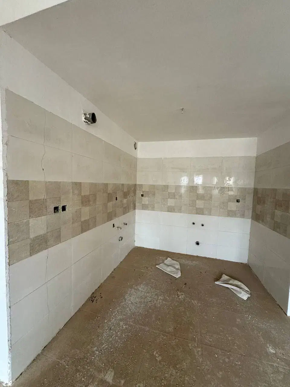 واحد شهرجدید هشتگرد،پارکینگ و انباری ،82متری|فروش آپارتمان|هشتگرد, فاز ۷ مهستان|دیوار