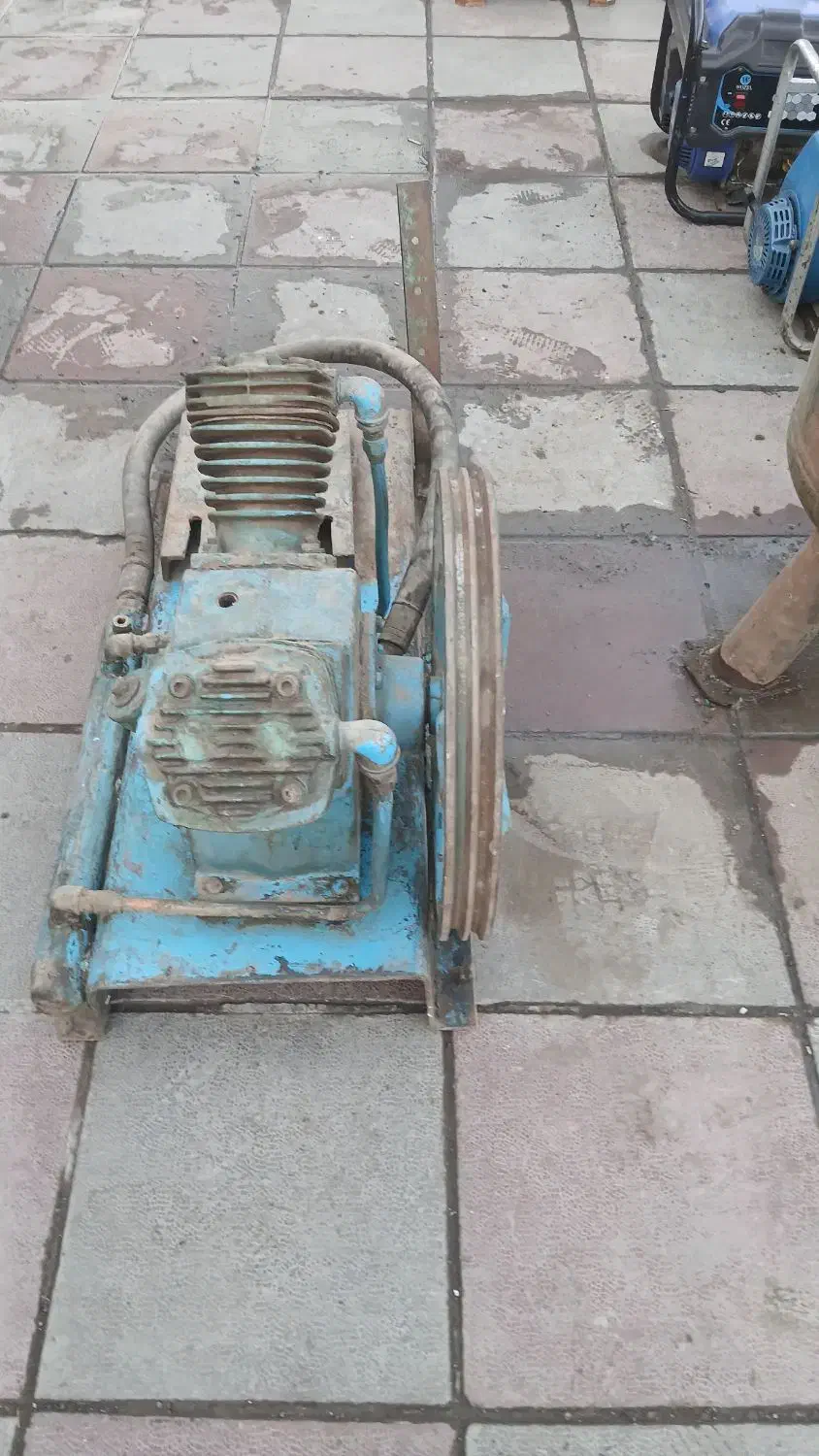 سیلندر دوقلو پمپ باد ۱۰۰۰ یا ۵۰۰ لیتری|ماشین‌آلات صنعتی|تهران, میدان میوه و تره‌بار مرکزی|دیوار