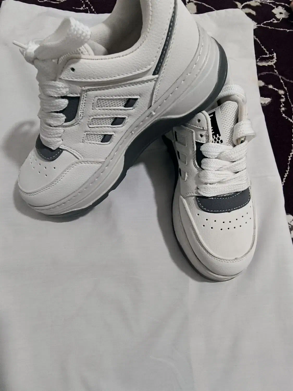 کتونی زنانه|کیف، کفش، کمربند|قم, شاه ابراهیم|دیوار