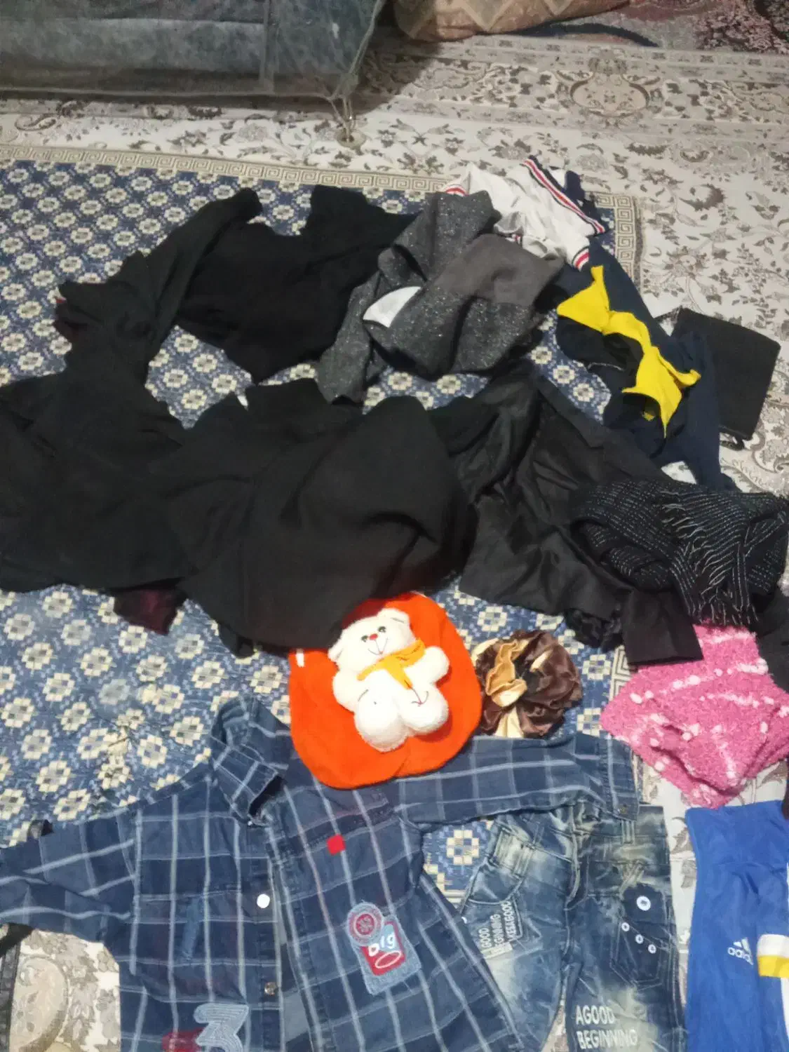 لباس های بچگونه|کفش و لباس بچه|فولادشهر, مسکن مهر فولادشهر|دیوار