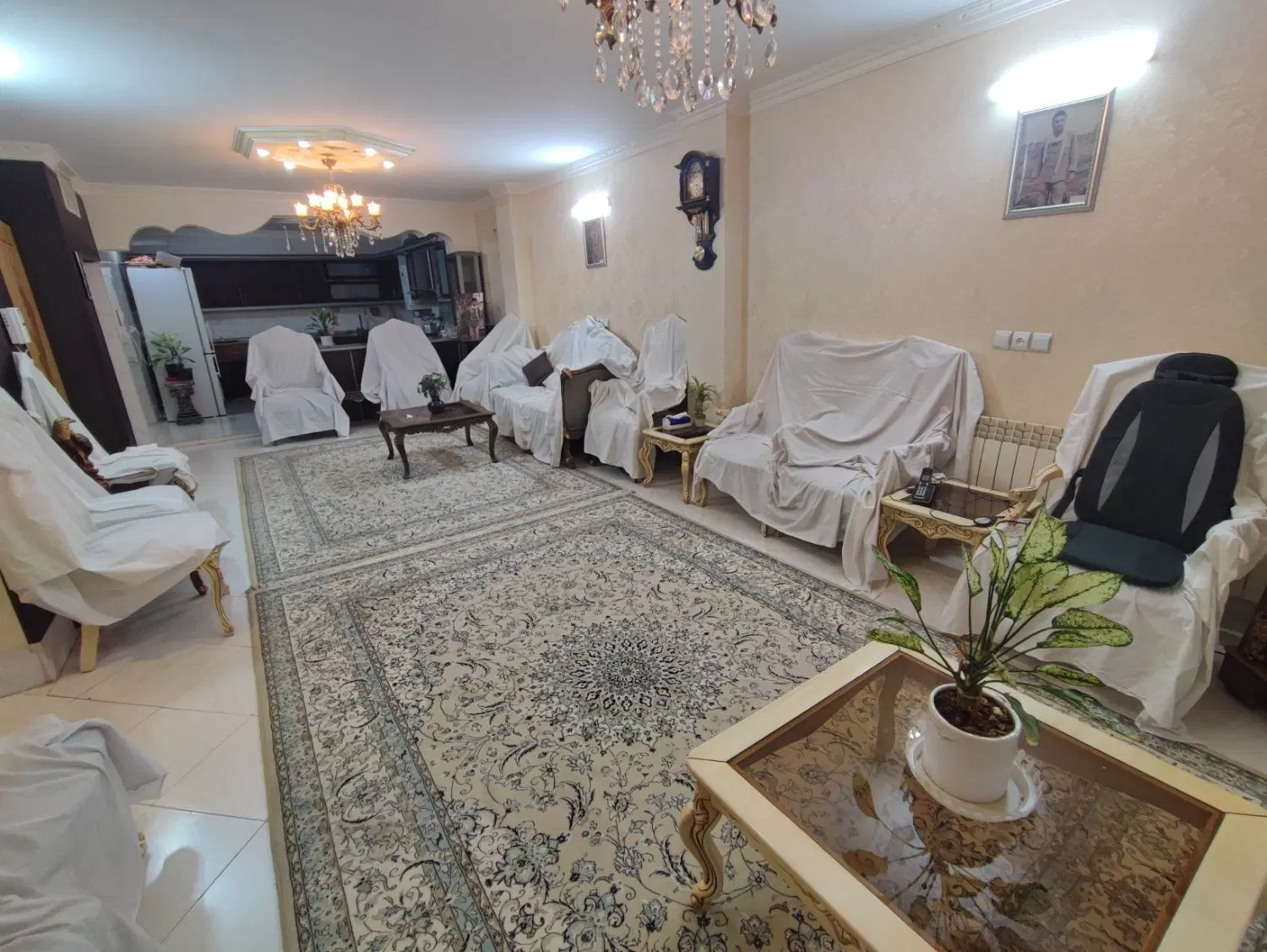 ویلایی سه طبقه/بلوار ایمان غربی|فروش خانه و ویلا|اصفهان, برازنده|دیوار