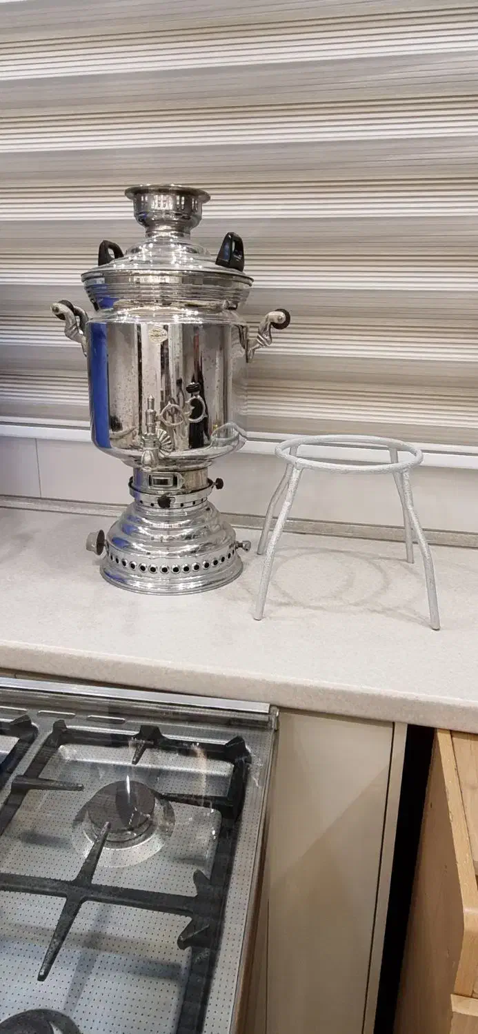 سماور مجلسی با پایه|سماور، چای‌ساز، قهوه‌ساز|الیگودرز, |دیوار