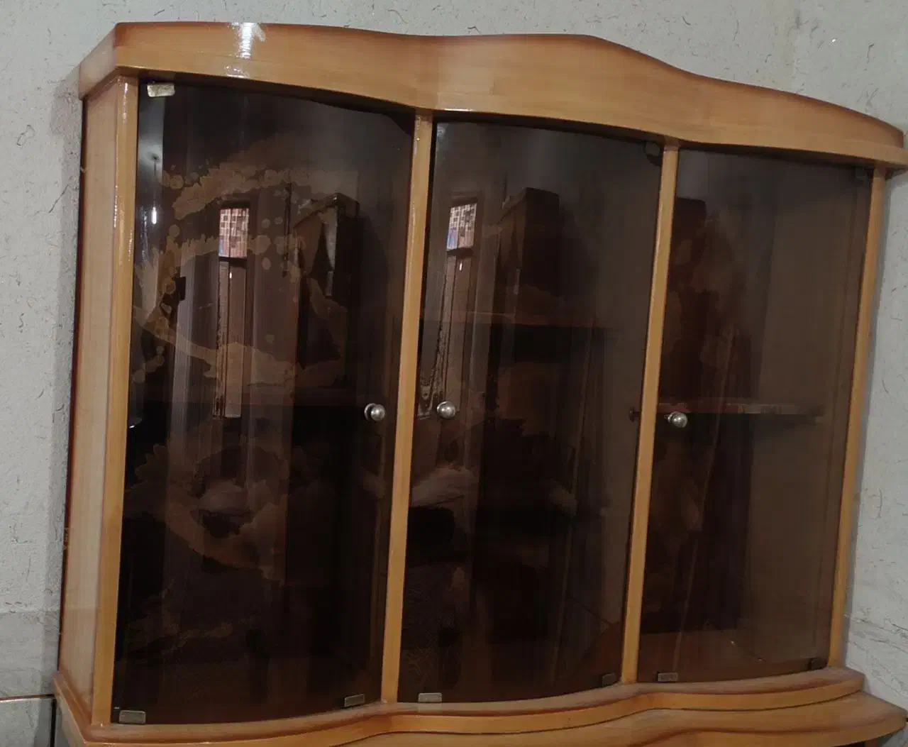 ویترین قدیمی و کمد بچه|بوفه، ویترین، کنسول|فلاورجان, |دیوار