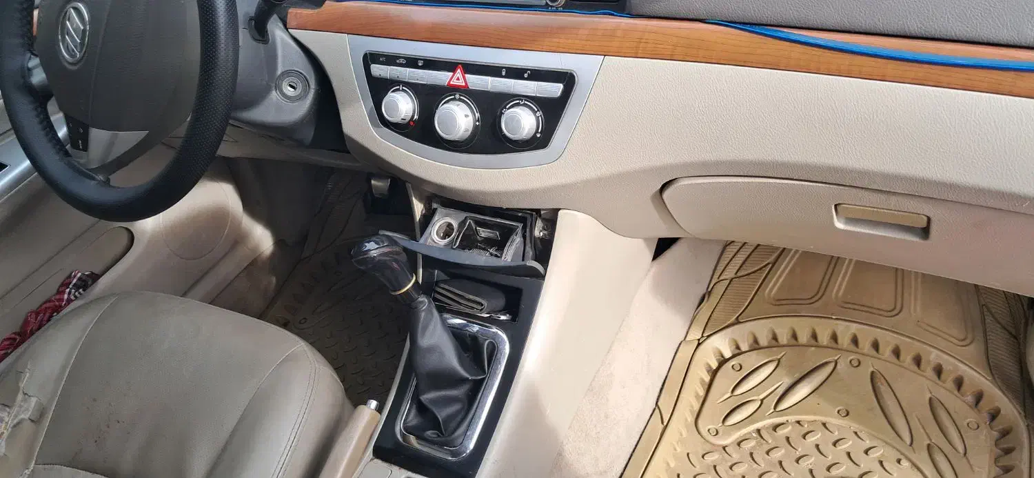 لیفان ۶۲۰ ۱۸۰۰|خودرو سواری و وانت|گنبد کاووس, |دیوار