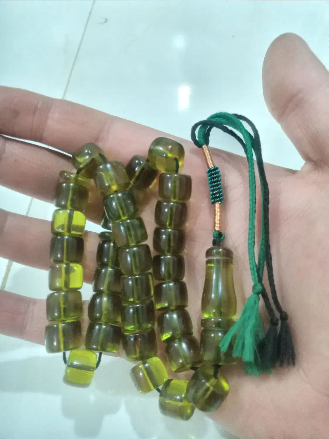 تسبیح صندلوص|کلکسیون اشیاء عتیقه|نهاوند, |دیوار