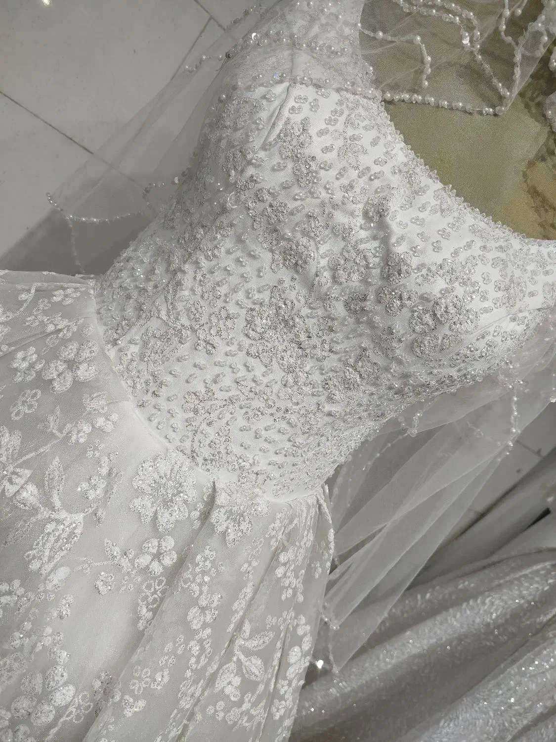 اجاره تعدادی لباس عروس با قیمت باورنکردنی|لباس|میناب, |دیوار