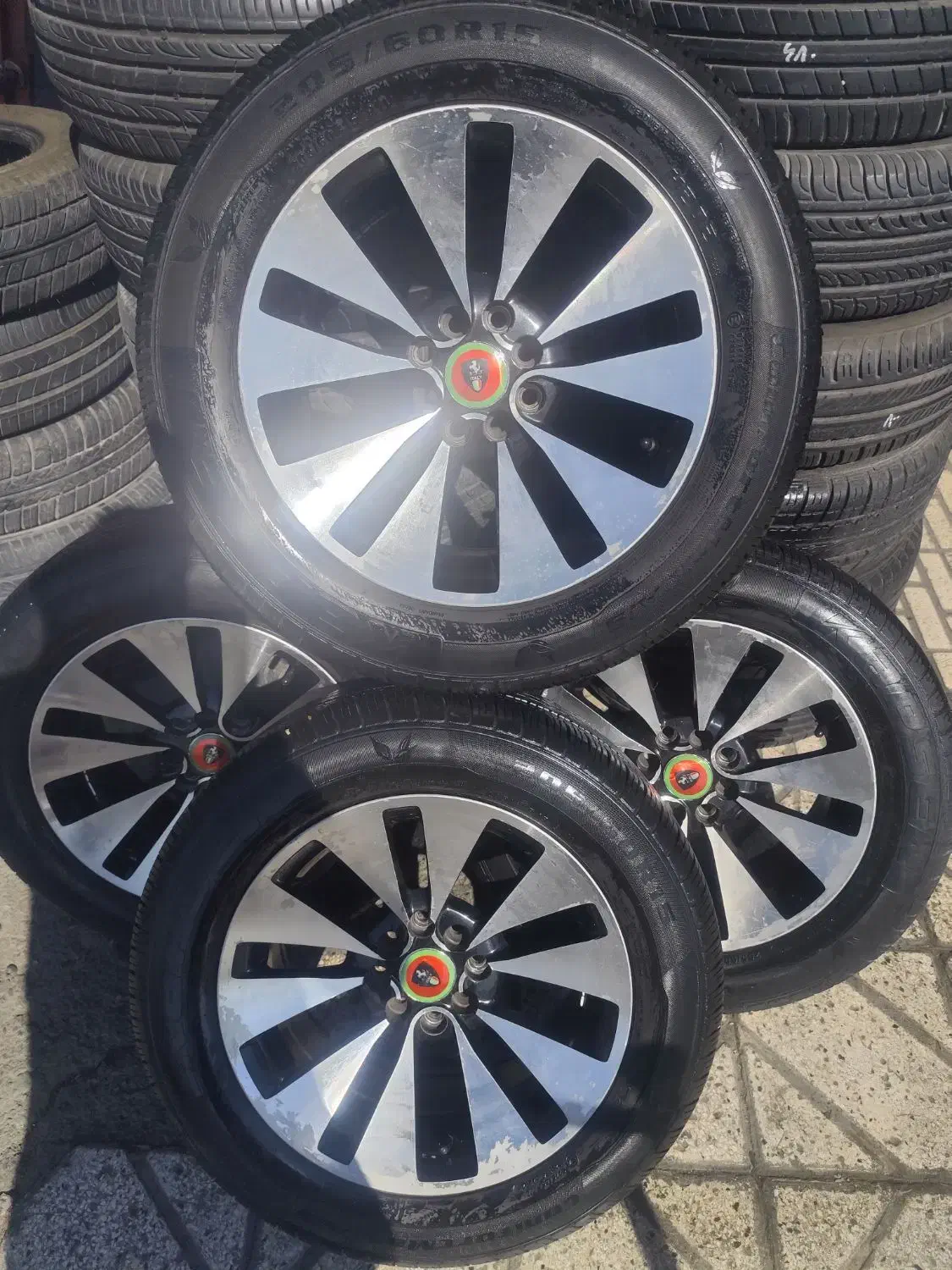 رینگ اسپورت با لاستیک کپسن|قطعات یدکی و لوازم جانبی|شیراز, سایت اداری|دیوار