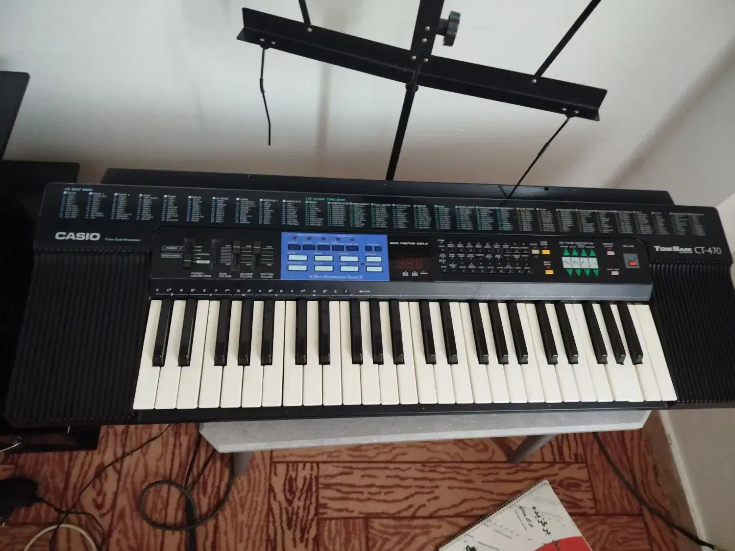 کیبورد کاملا سالم|پیانو، کیبورد، آکاردئون|رشت, باهنر|دیوار