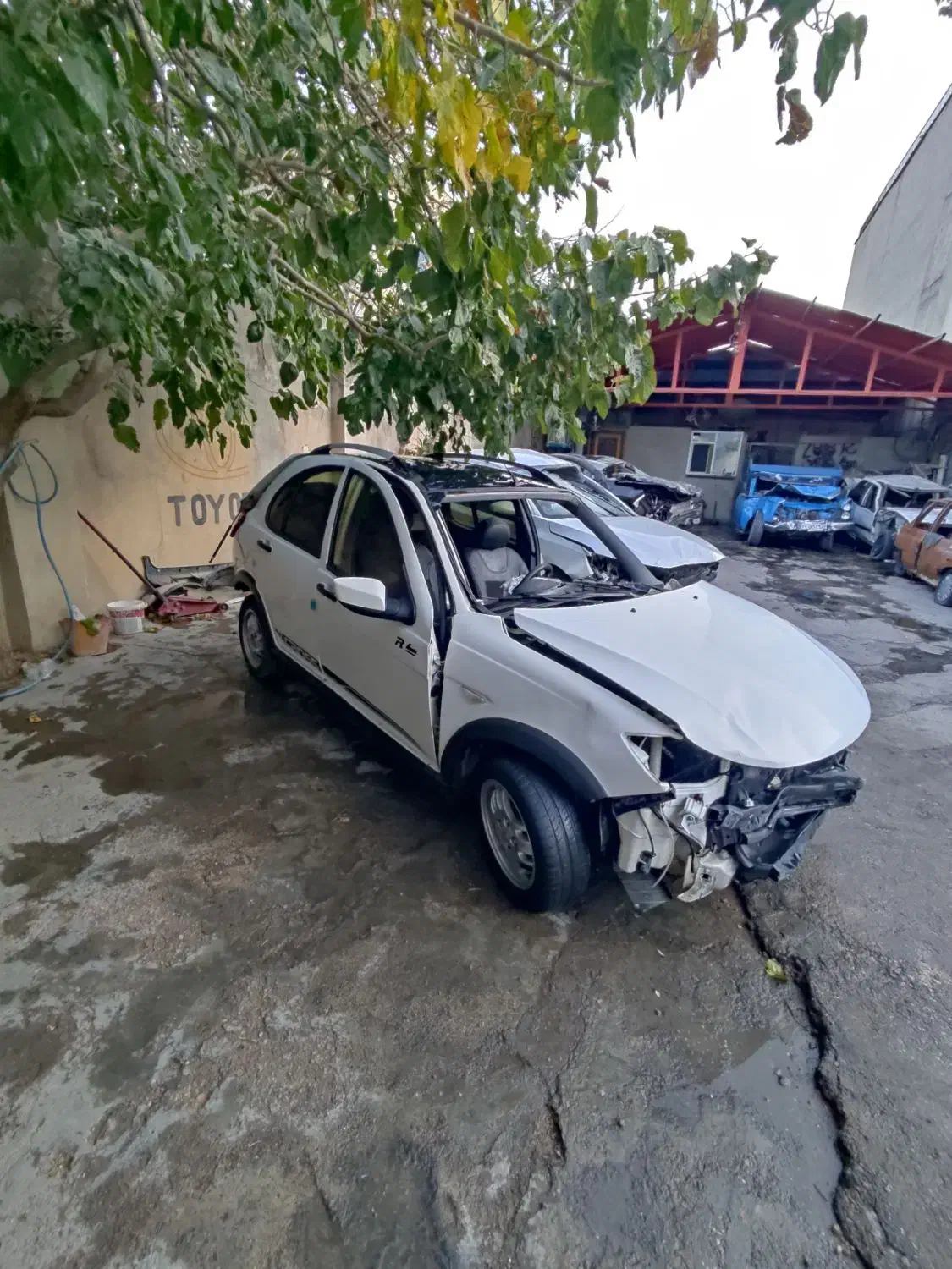 تصادفی کوییک r...مدل 1399|خودرو سواری و وانت|شیراز, محمدیه|دیوار