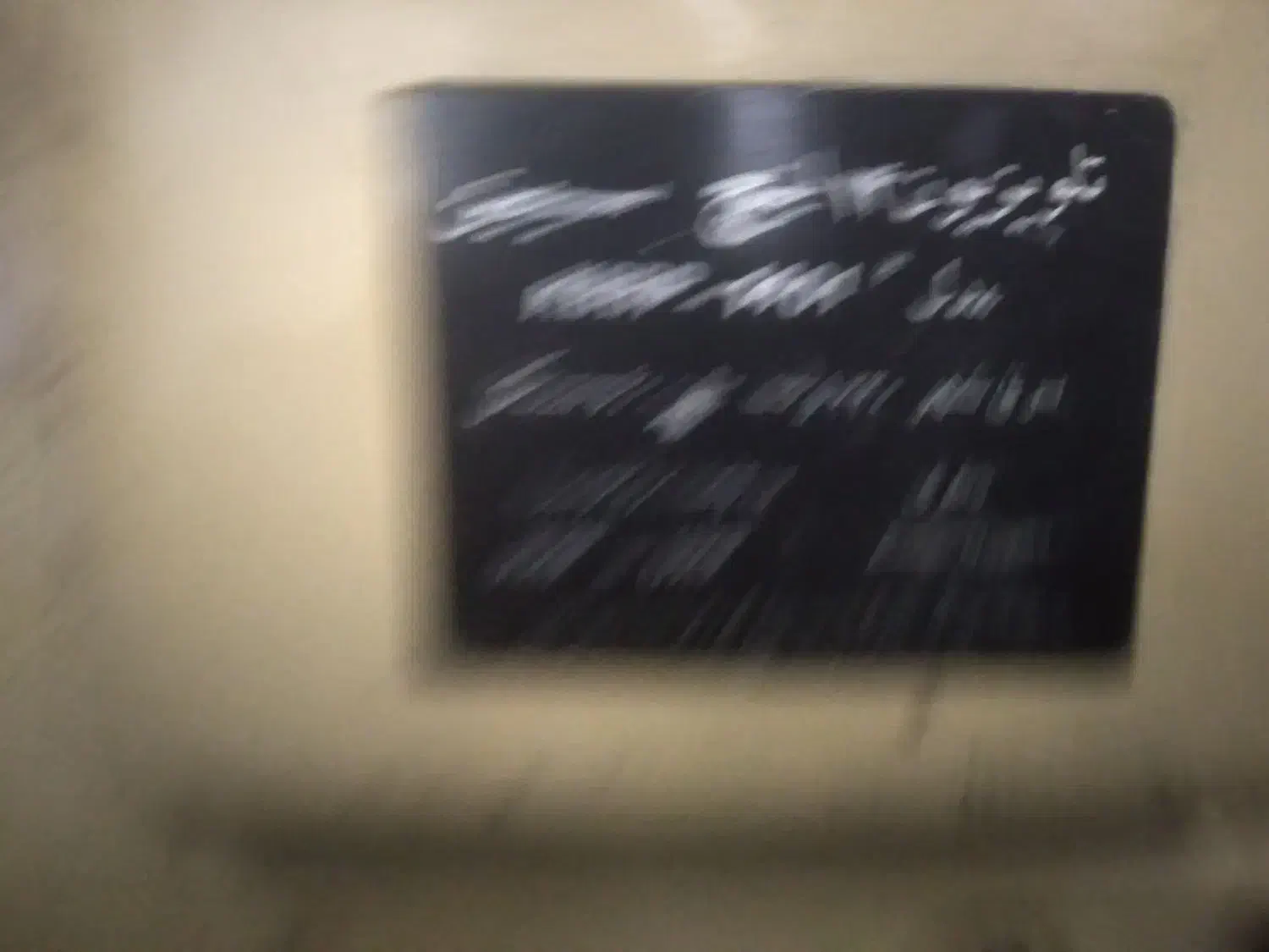 تلوزیون سیاه سفید|تلویزیون و پروژکتور|گرگان, |دیوار