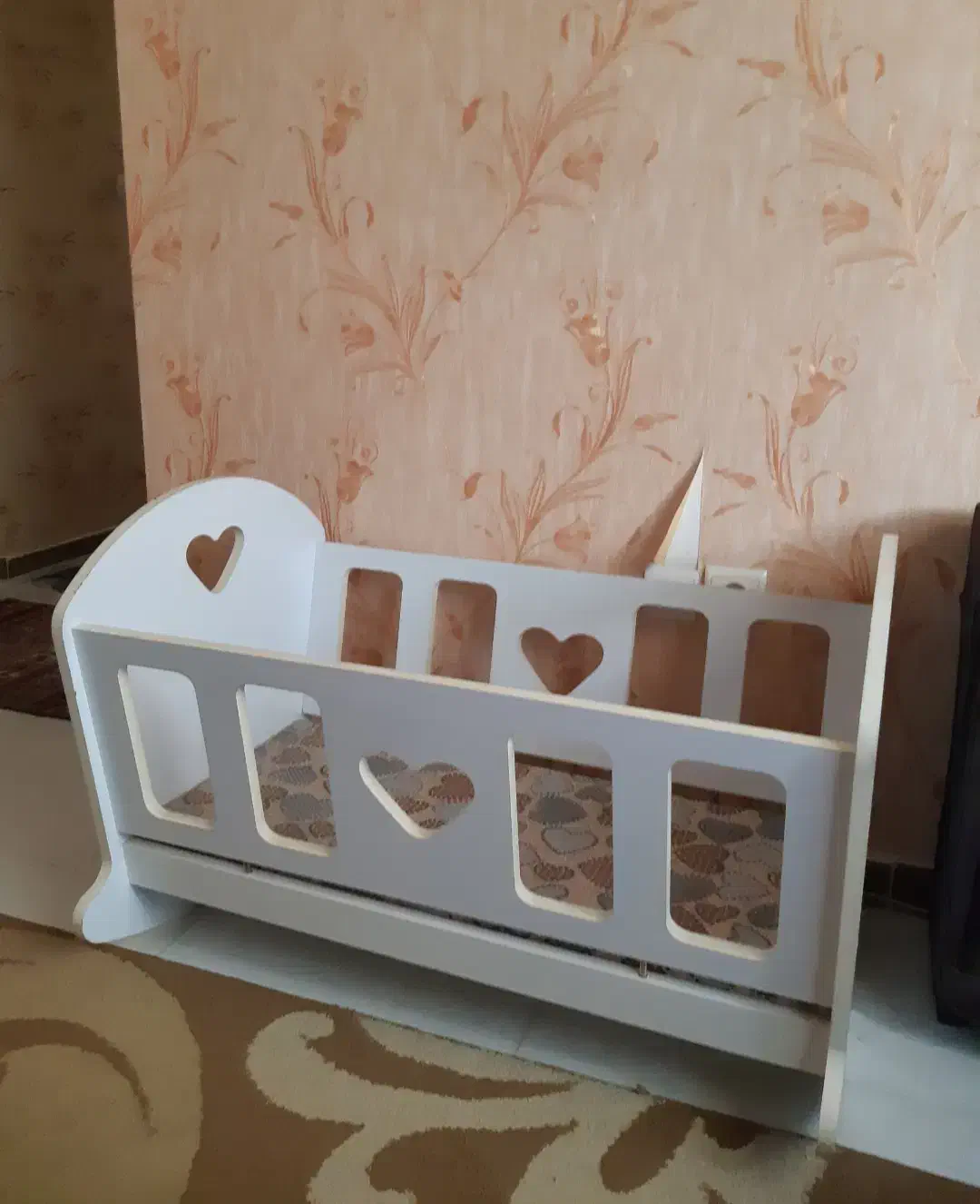 گهواره سالم و نو|اسباب و اثاث بچه|چهارباغ, |دیوار