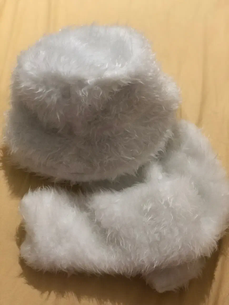 شال و کلاه باکت تدی|لباس|میانه, |دیوار