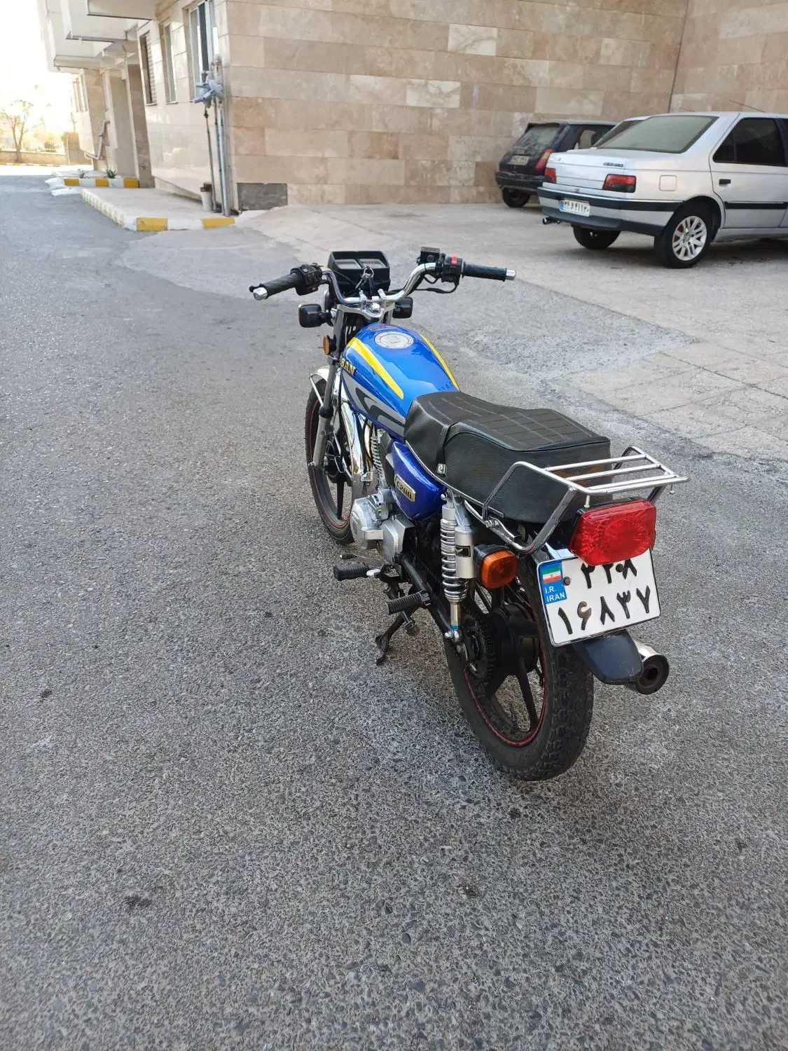 موتور احسان ۲۰۰|موتورسیکلت|پرند, فاز ۴|دیوار