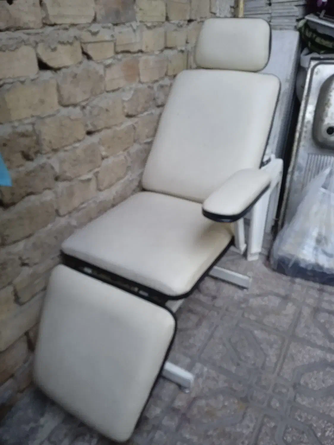 صندلی آرایشگاهی|آرایشگاه و سالن‌های زیبایی|رباط‌کریم, الارد|دیوار